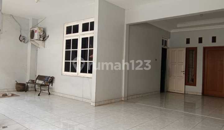 Rumah 2.5 Lantai di Perumahan Harapan Baru 1, Bekasi Barat. Rumah 2.5 Lantai di Perumahan Harapan Baru 1, Bekasi Barat.