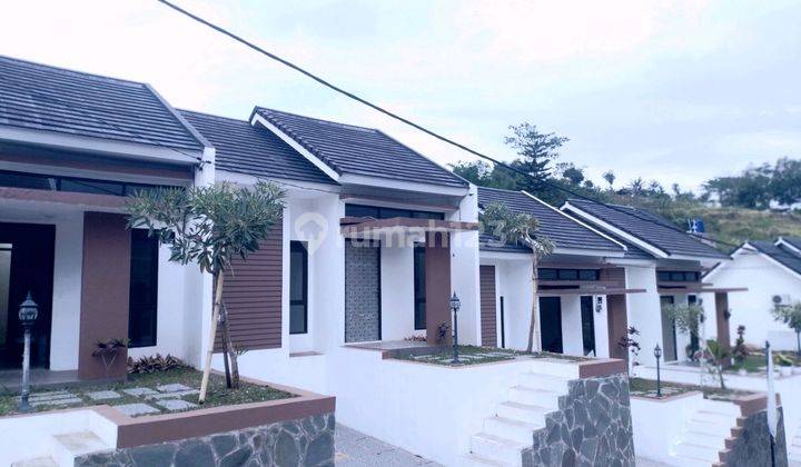 Rumah Murah Bernuansa Villa 1