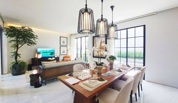 rumah 3lantai, Luar Cluster, Row jalan besar, Baru Gress, Premium, Mewah, Lux, ada lift, dekat pasar Citraland Surabaya Barat 1