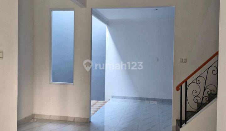 Rumah Di Kota Wisata 2 Lantai Siap Huni Dalam Cluster 2