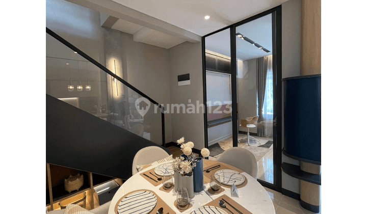  Rumah Dijual Strozzi Summarecon Serpong Interior Tak Berperabot 8