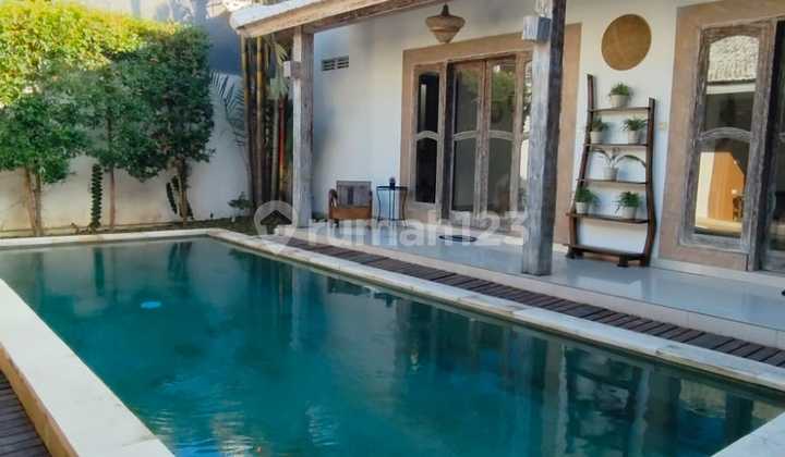 Vila Tropis Bali yang Baru Direnovasi di Kuta Utara