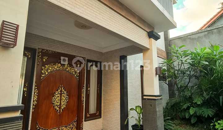 Vila di Canggu dengan 4 Kamar Tidur View Pedesaan