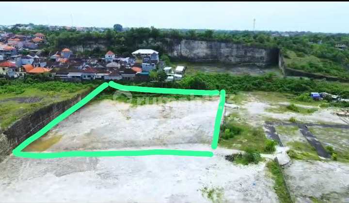 Rumah Minimalis 5 Kamar dengan Jalan Lebar