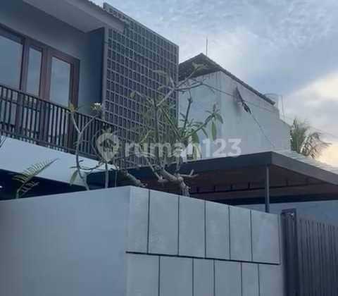 Free Kitchen Set Minimalist House with 2nd Floor 2