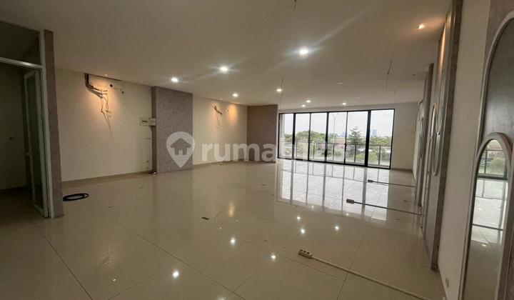 Disewakan Ruko Ebony di Pik 2 Siap Huni Ruang Usaha 8X18 M² Disewakan Ruko Ebony di Pik 2 Siap Huni Ruang Usaha 8X18 M²