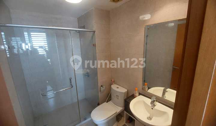 DIJUAL APARTEMEN SOHO THE MANSION KEMAYORAN 40m² 2