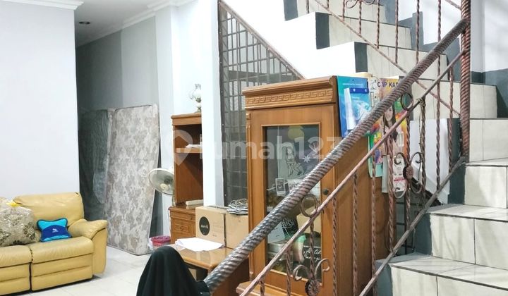 For Sale Shop House on Cendrawasih Main Road, Cengkareng, SHM 4x24m², 3 Floors 2