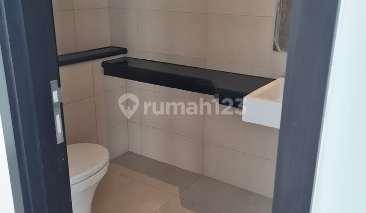 DIJUAL RUMAH PIK 2 CLUSTER PBV 15x30m² 3+1BR 2,5 LANTAI 2