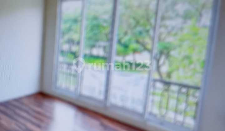 DIJUAL RUMAH DI CLUSTER NEW VIVACIA BSD 10x18m² 4+1BR