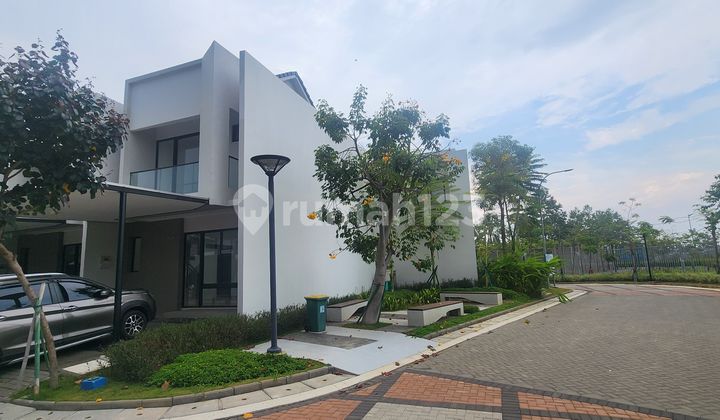 Dijual Rumah di Milenial Pik 2 90M² 3+1Br 2