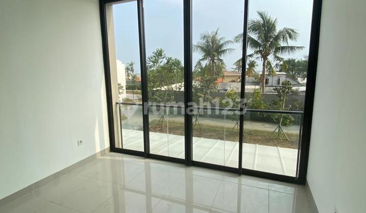 DISEWAKAN RUMAH DI PIK 2 MILENIAL 4,5x10m² 2 LANTAI 1