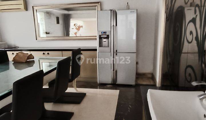 DISEWAKAN RUMAH KATAMARAN INDAH 12,5x27m² 4+1BR FURNISHED 2