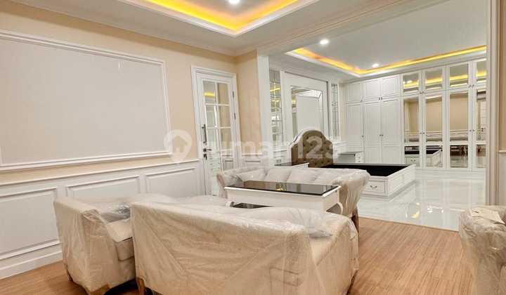 DISEWAKAN RUMAH BRAND NEW GOLF ISLAND 8x20m² FULL FURNISHED 