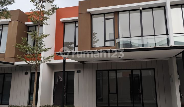 Dijual Rumah di Milenial Pik 2 8X10m² Furnished