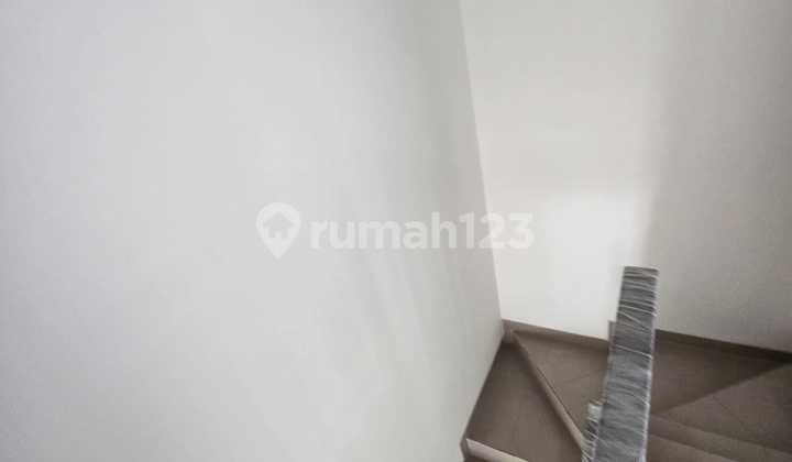 DISEWAKAN RUMAH PIK 2 CLUSTER TAMPA HOOK 6x10m² 2