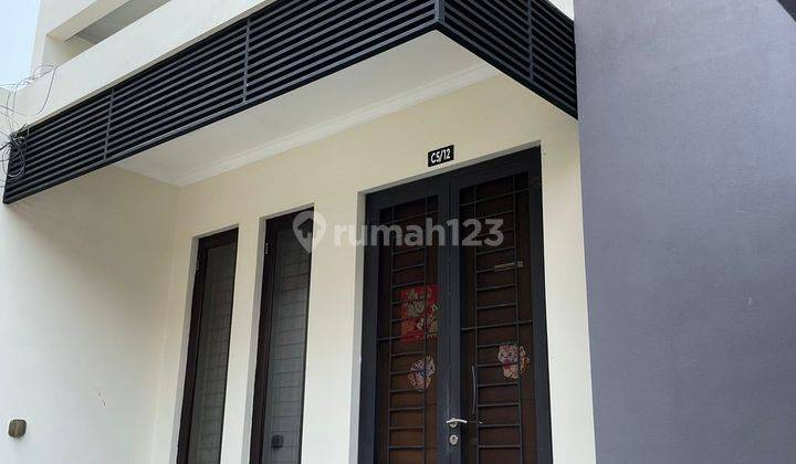 Dijual Rumah di Taman Duta Mas HGB 9x17m² 4BR 3 Lantai 1