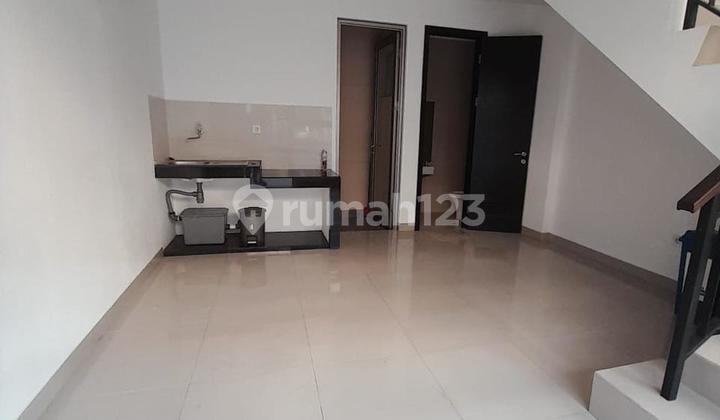 DISEWAKAN RUMAH PIK 2 TAHAP 2 SHM 4,5x10m² 2BR 2 LANTAI