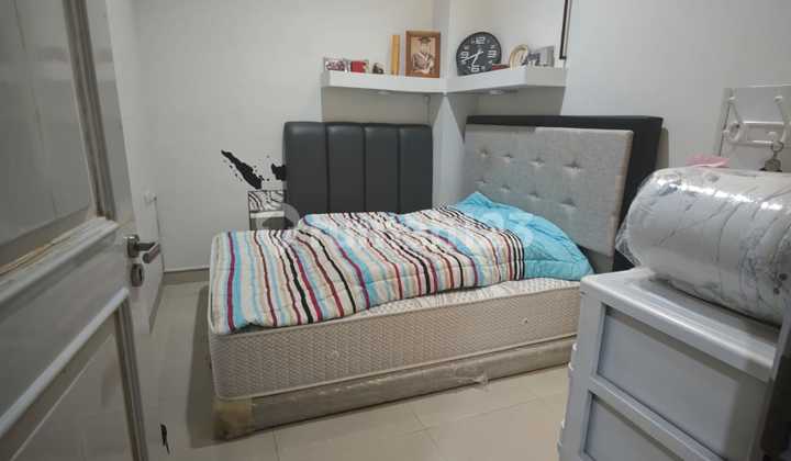 DIJUAL RUMAH GREEN GARDEN SHM 8x18m² 4+1BR SEMI FURNISHED  2