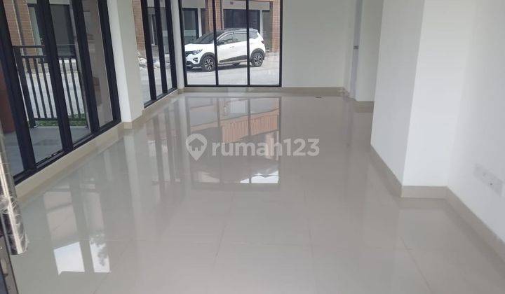 DISEWAKAN RUKO MODERN LAND TANGERANG HOOK BOULEVARD 5x15m²  2