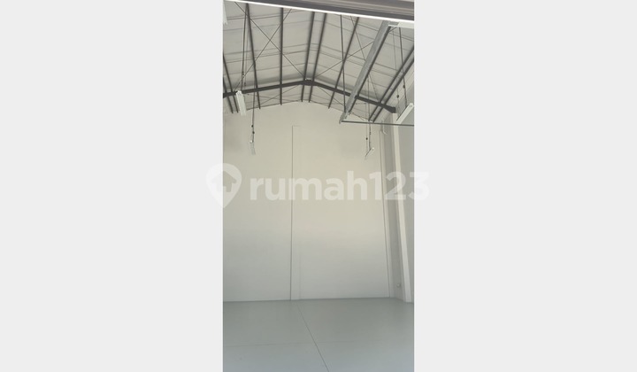 DISEWAKAN GUDANG BIZPARK PIK 2 9x20m² UNFURNISHED