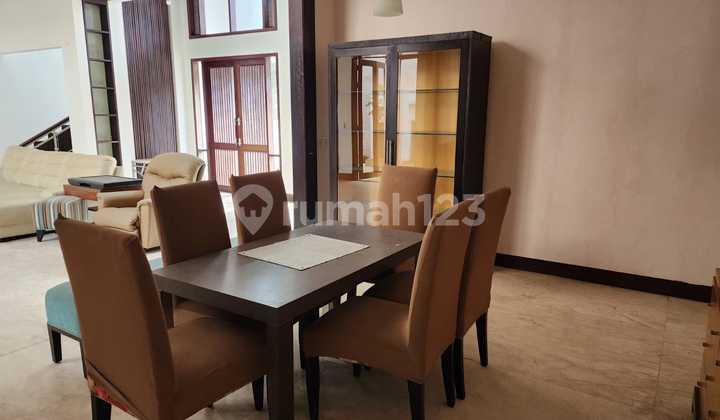 Dijual Rumah di Villa Gading Indah 600M² 6+2Br 2 Lantai SHM 2