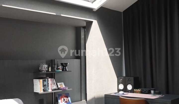 DIJUAL RUMAH MEWAH DI PLUIT 6x25m² 3+1BR FURNISHED