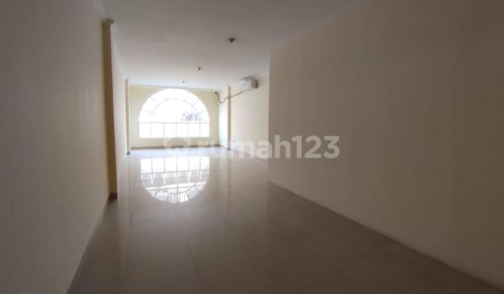 FOR RENT: SEDAYU CENGKARENG SHOPHOUSE 4.5x16.25m² 4 FLOORS