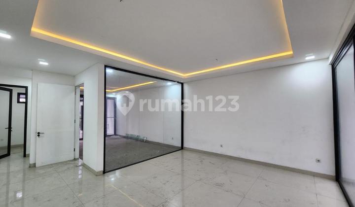 DIJUAL RUMAH DI CITRA 2 EXT BOULEVARD 10x20m² 5+1BR 3 LANTAI