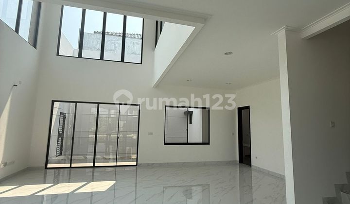 FOR SALE HOUSE IN VILLA PASIR PUTIH CLUSTER HOOK 13x20m² 4+1BR