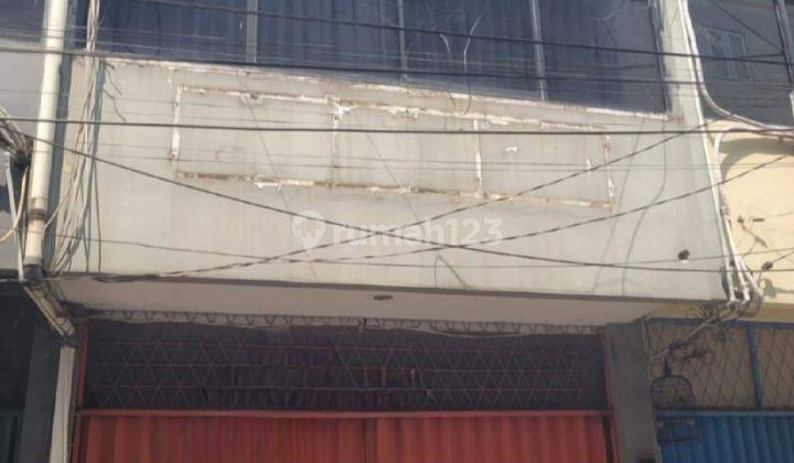 DIJUAL RUKO DI BIAK DALAM CIDENG SHM 68m² 3,5 LANTAI 2