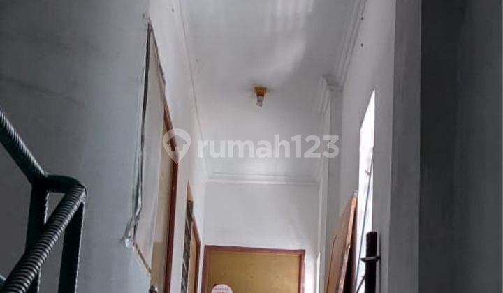 DIJUAL RUMAH DI JELAMBAR BARAT 4,25x12m² 6BR 4 LANTAI SHM