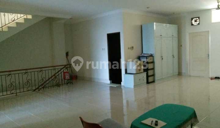 DIJUAL RUMAH DI KEADILAN RAYA 11 A 9,2x23m² 8+1BR 4,5 LANTAI DIJUAL RUMAH DI KEADILAN RAYA 11 A 9,2x23m² 8+1BR 4,5 LANTAI