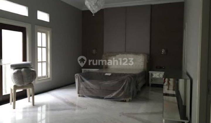 DISEWAKAN RUMAH DI PANTAI MUTIARA 600m² 6+2 BR 2 LANTAI 2