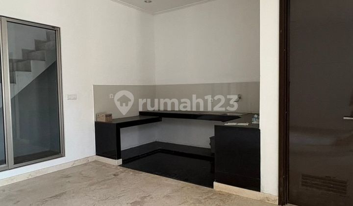 DISEWAKAN RUMAH GOLF ISLAND 8x15m² 3+1BR DISEWAKAN RUMAH GOLF ISLAND 8x15m² 3+1BR