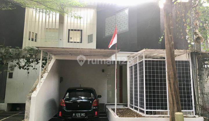Rumah Sewa Bintaro 2 Lantai Minimalis Dalam Cluster Dekat Toll