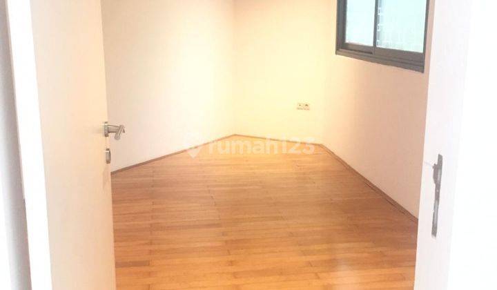 Rumah Sewa Bintaro 2 Lantai Minimalis Dalam Cluster Dekat Toll