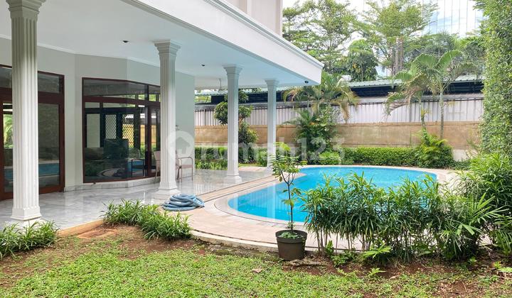 For Rent: House Suitable for Office Resort Concept in the Heart of the City Strategic Location For Rent: House Suitable for Office Resort Concept in the Heart of the City Strategic Location