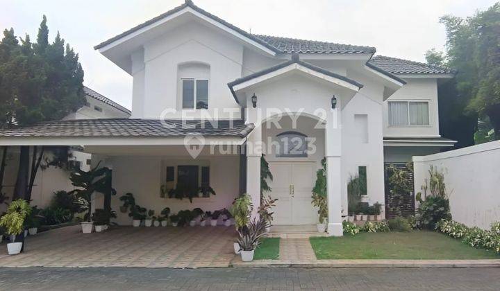 Rumah Cantik Luas Terawat Di Ciputat Dengan Private Pool 1