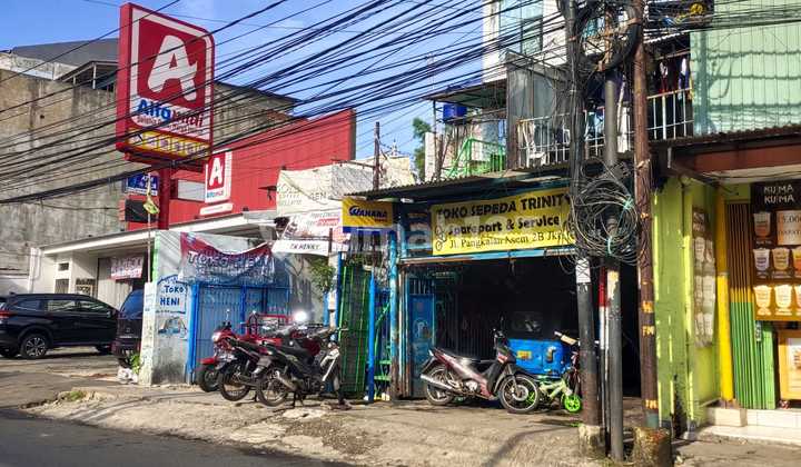 dijual Ruko (atas kosan) 4 Lantai Cempaka Putih Barat Jakpus