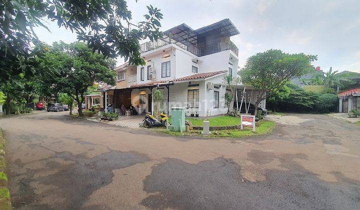 Rumah 2 Lantai Depan Taman Dalam Cluster Di Sektor 9 Bintaro 1