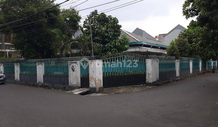 Rumah Hitung Tanah Posisi Hoek Di Pejaten Barat Jaksel 1