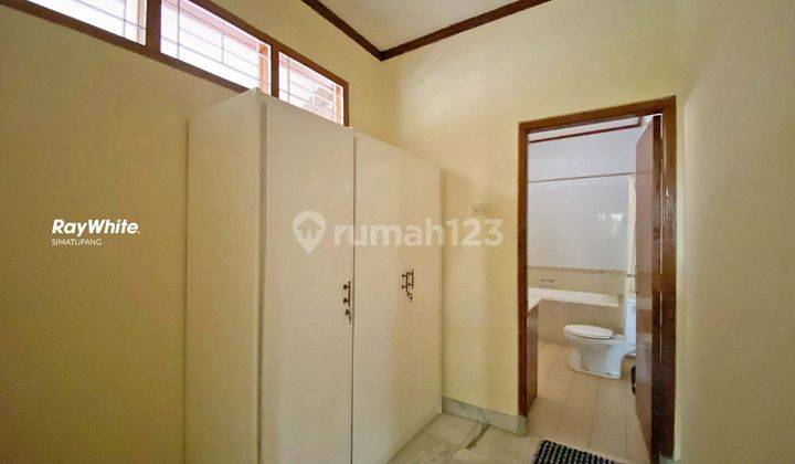 Dijual Rumah Split Level Di Lingkungan Tenang Kemang Timur Jaksel 2