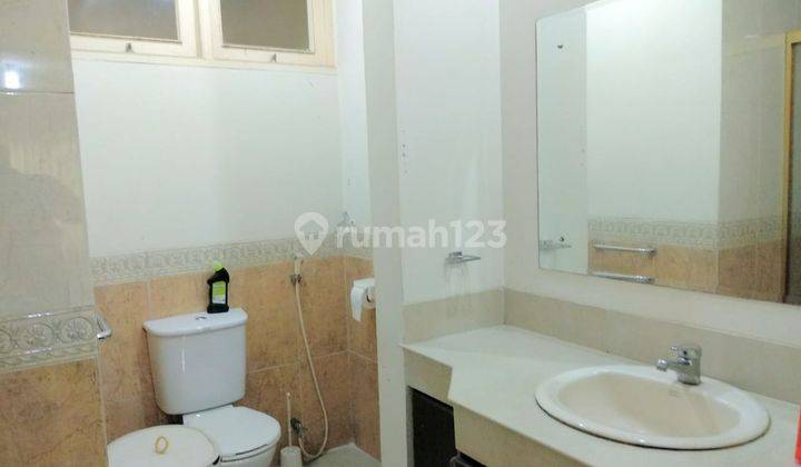 Dijual Rumah Full Furnished Lokasi Strategis di Bsd City 2