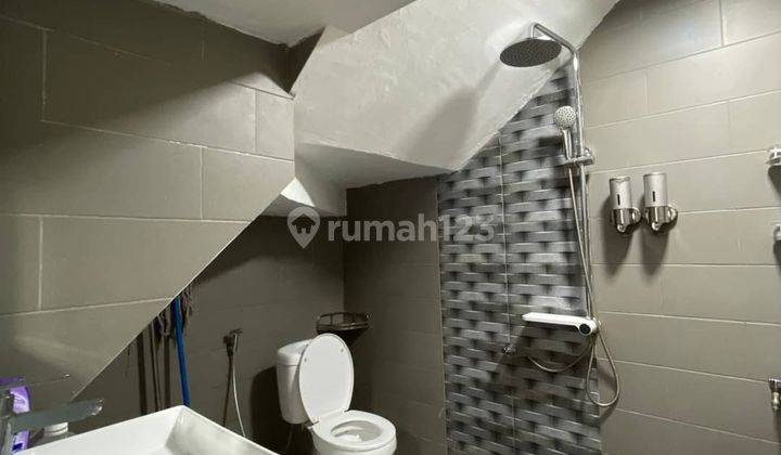   DISEWA RUMAH MEWAH 2 LANTAI DI DEKAT KEPRI MALL 7