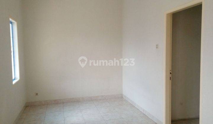 Dijual Rumah 2 Lantai 90m² di Puri Media SHM 2