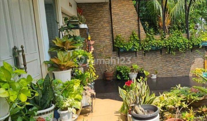 Dijual Rumah Permata Buana Hoek 2 Lantai Furnished  2