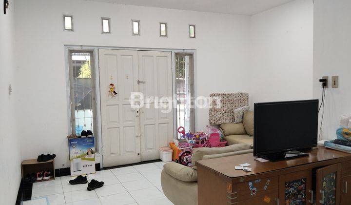 RUMAH 2LT SIAP HUNI DI KELAPA GADING, ROW 3 MOBIL, BEBAS BANJIR 2