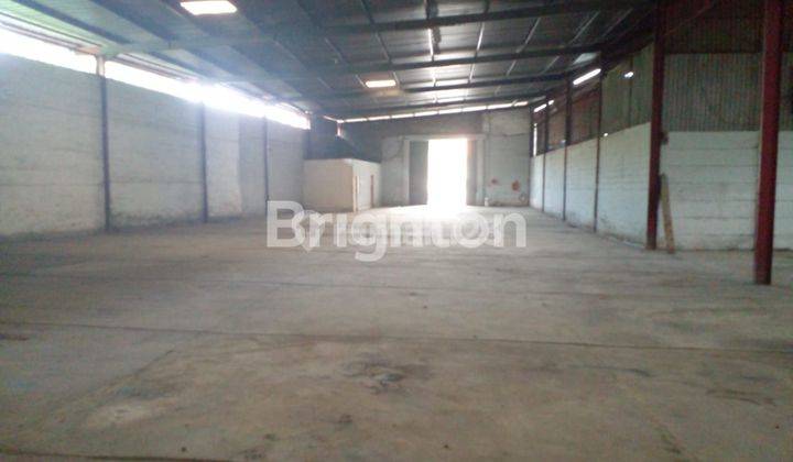 GUDANG 1700M² DEKAT TJ. PRIOK, BISA DIAKSES KONTAINER 40FEET 1