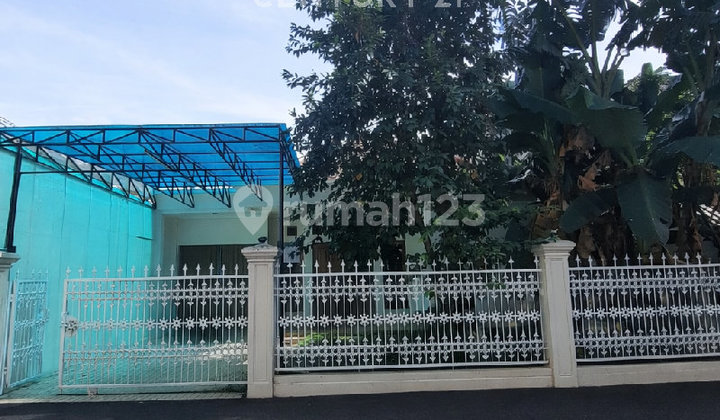 Rumah 1 Lantai Hook di Kompleks Tanah Mas Jakarta Timur Rumah 1 Lantai Hook di Kompleks Tanah Mas Jakarta Timur